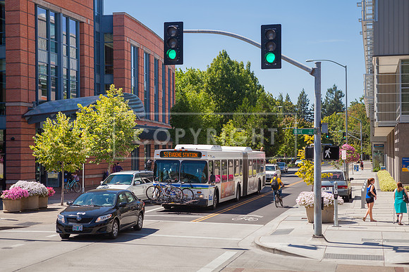 Eugene_BRT Eugene Transit Center_Photo 03_200dpi