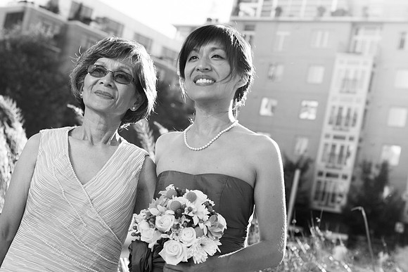 Parallel-photography-Portland-Wedding-Tanner-Springs_34