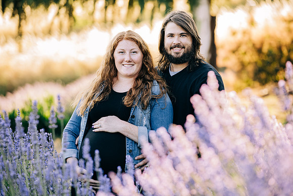 032 Sarah and Sean Maternity_by Erin Riddle 2021