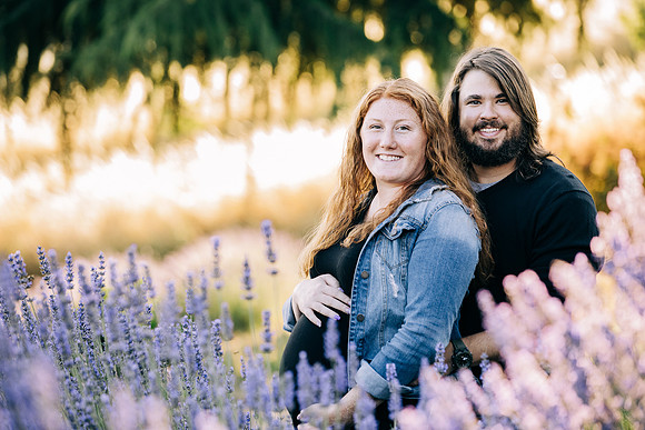 029 Sarah and Sean Maternity_by Erin Riddle 2021