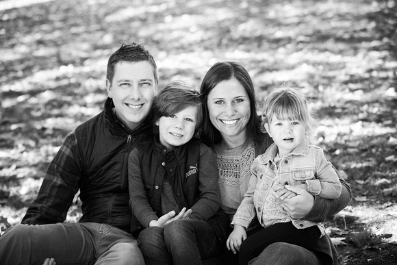 Turbes Family_2018 Fall Mini Session 01_Parallel Photography_BW for WEB