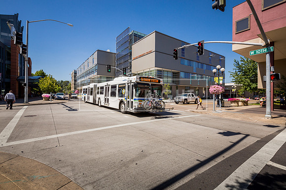 Eugene_BRT Eugene Transit Center_Photo 01_200dpi