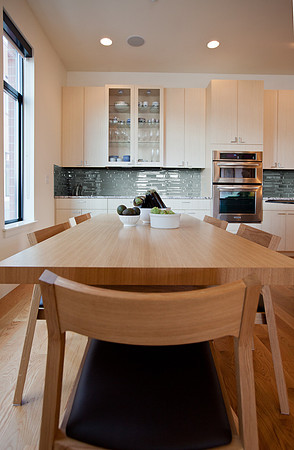 Modern-Kitchen-Riverscape-Townhomes-Portland-Absolute-Interior-Design_Parallel-Photography-02