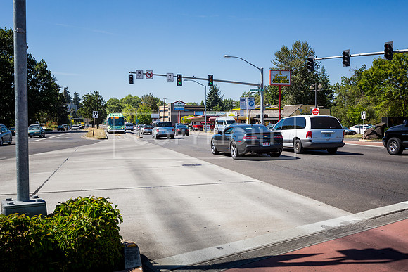 Eugene_BRT University_Photo 02_200dpi